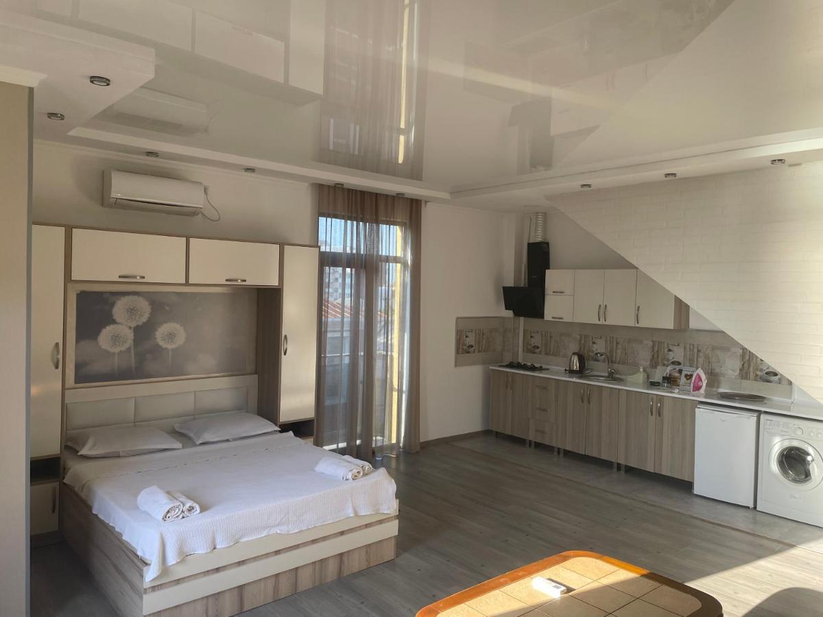 קובולטי Hotel Chaika מראה חיצוני תמונה