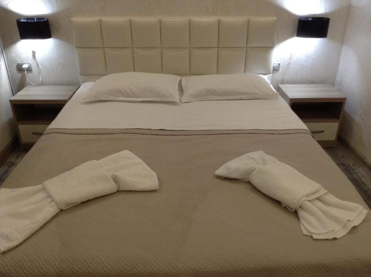 קובולטי Hotel Chaika מראה חיצוני תמונה