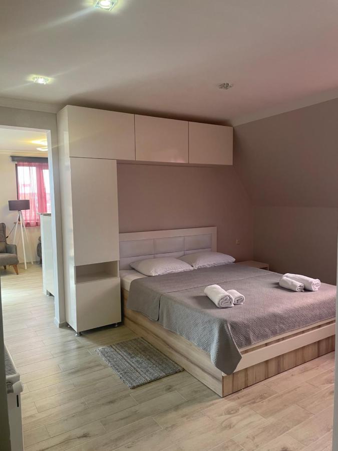 קובולטי Hotel Chaika מראה חיצוני תמונה