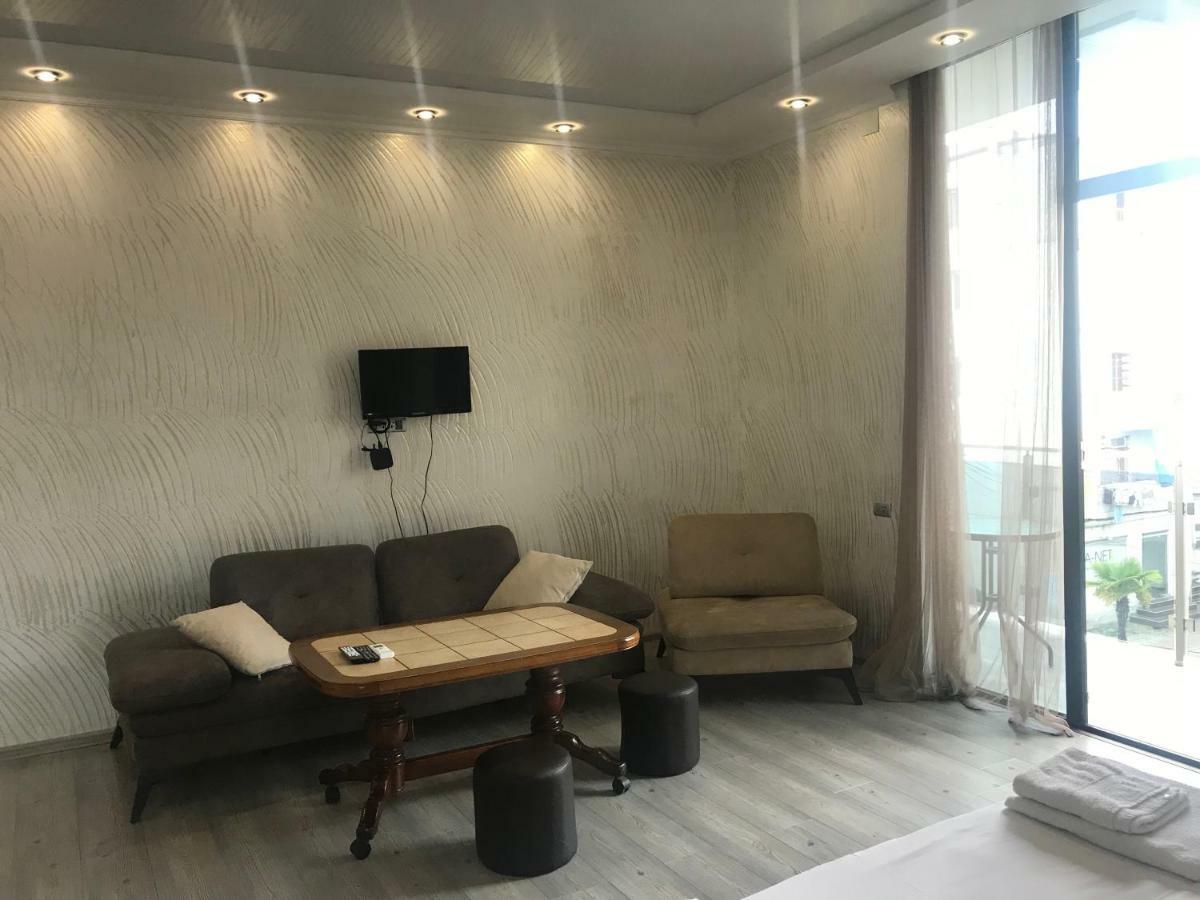 קובולטי Hotel Chaika מראה חיצוני תמונה